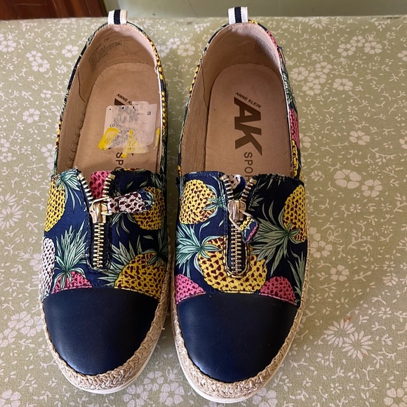Tropical print shoes - Picture 1 of 3